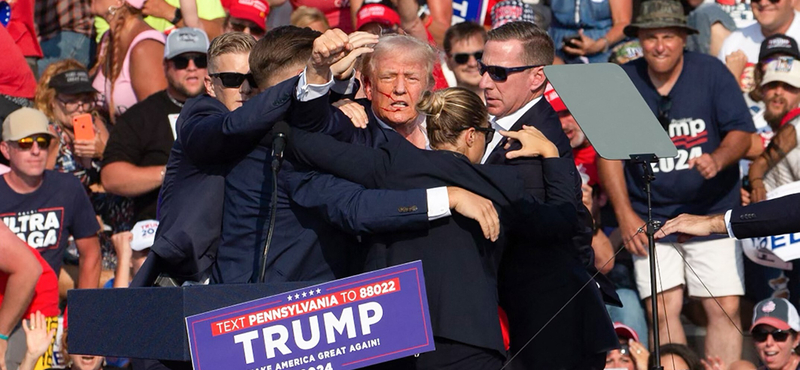 "Halottnak kellene lennem" – Donald Trump magánrepülőjén utazva adott interjút a merényletről