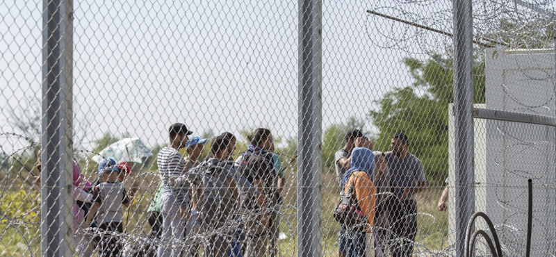 Jönnek, de nem maradnak a migránsok Szerbiában