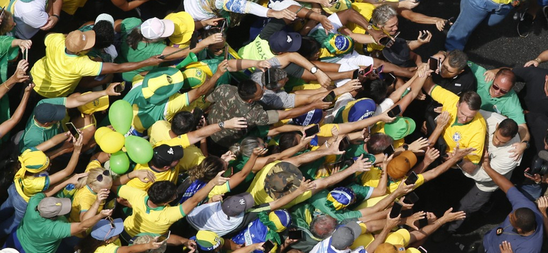 Megtalálták azt a több tucat bútort a brazil elnöki palotában, amelynek az ellopásával Jair Bolsonarót vádolták
