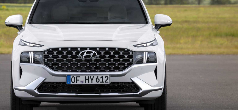 "Szigorú tekintetet" kapott a legújabb Hyundai Santa Fe