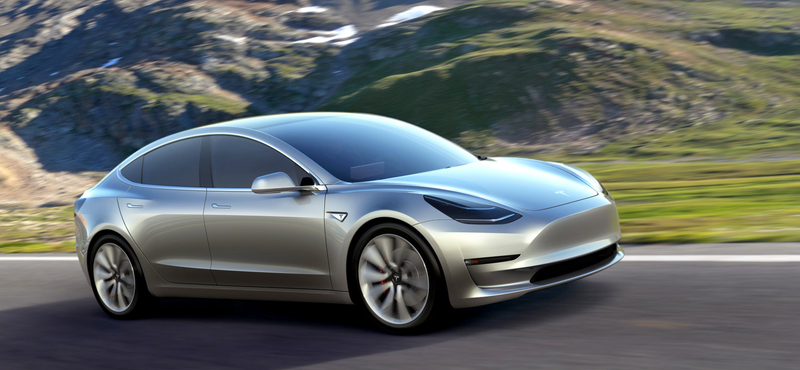 Itt a régóta várt bejelentés: ekkor jön az első Tesla Model 3