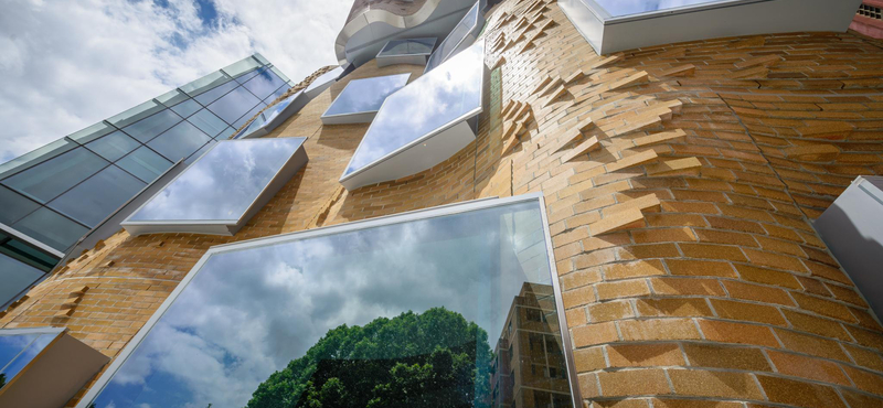 "A legszebb összegyűrt papírzacskó" - újabb elképesztő épület nyílt Sydneyben