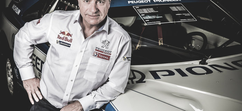 Carlos Sainz a hvg.hu-nak mesélt az új Dakar-Peugeot-ról