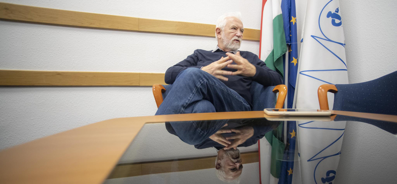 Az Orvosi Kamara szerint már több mint 1000 fertőzött lehet, és két hét múlva akár 60 ezer, ha nem lép a kormány