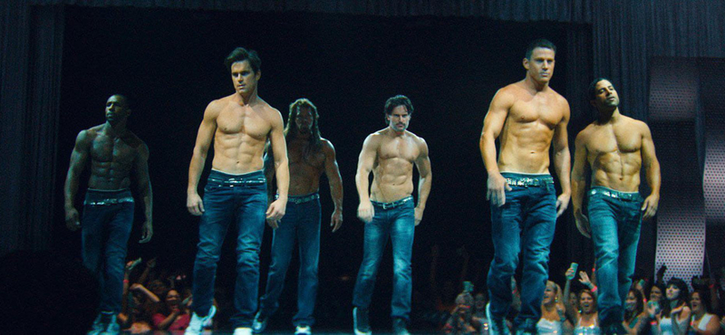 Channing Tatum harmadjára is ledobja a textilt – jön a Magic Mike 3