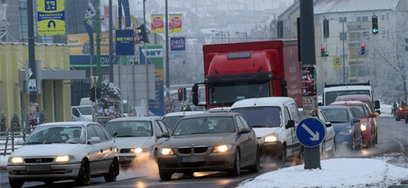 Szmogriadó Miskolcon és Debrecenben is