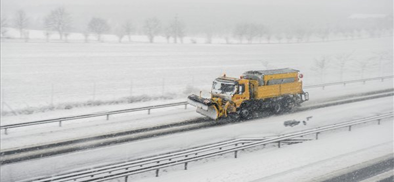 Visszatért a tél, több karambol is volt az utakon