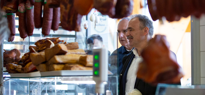 A bezárt piacok kinyitását kéri az agrárminiszter