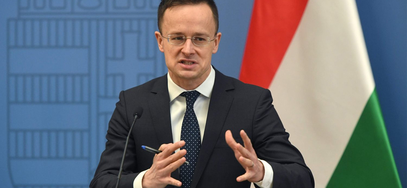 Szijjártó megint formában van: Az ENSZ főbiztos kérdezzen, ha nem ért valamit!