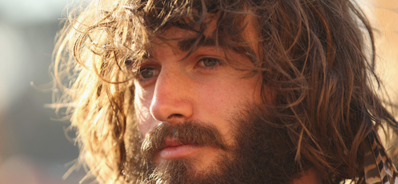 Zene összebújáshoz: Angus Stone - Broken Brights (videó)