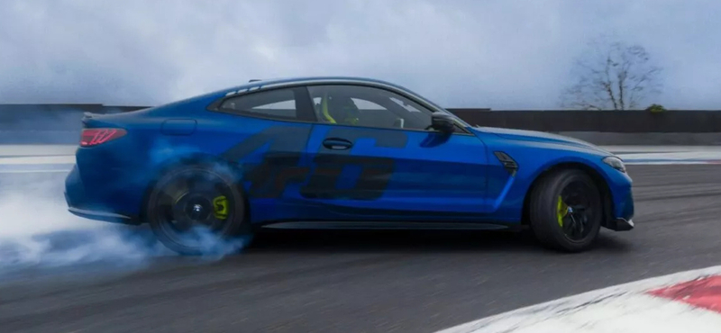 Valentino Rossi neve fémjelzi a legújabb limitált szériás BMW M4 CS-t