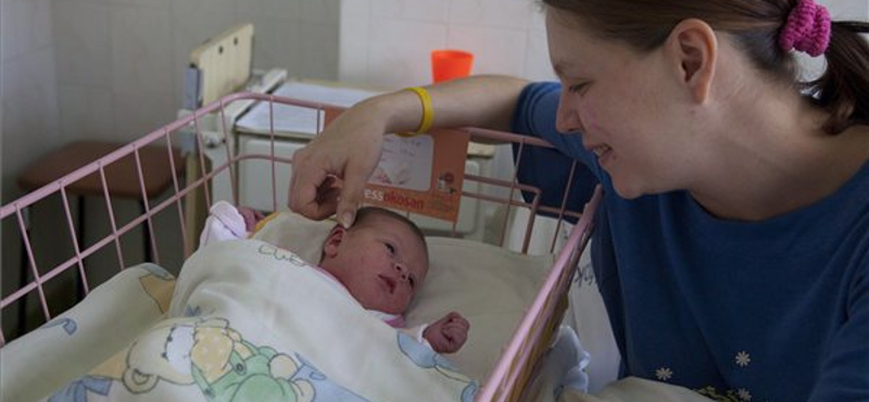 Megjöttek az első képek az év első babájáról