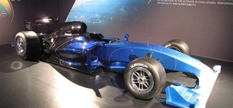 A Lotus Forma-1-es autója saját használatra - fotó