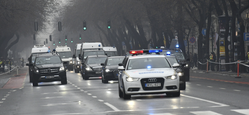 A magyar állam maffiamódszereitől félnek a menedzserek egy külföldi kutatás szerint