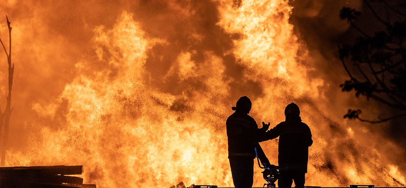 Apokaliptikus fotókon mutatjuk meg, milyen volt a rákosrendezői tűz