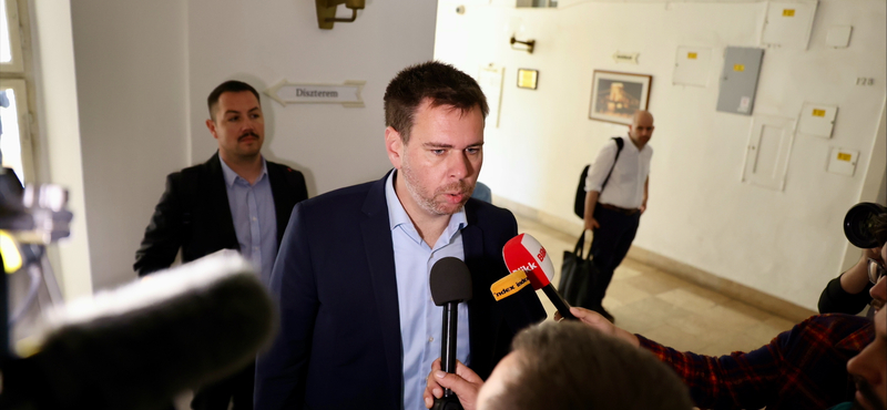 Vitézy Dávid a BKV-botrányról: MSZP–Fidesz-összeborulást láthatunk