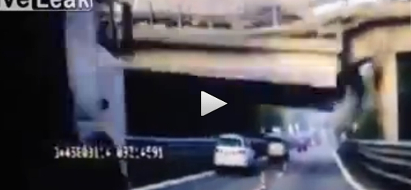 Durva képsorok: így szakadt le az olasz híd a túlsúlyos kamion alatt – videó
