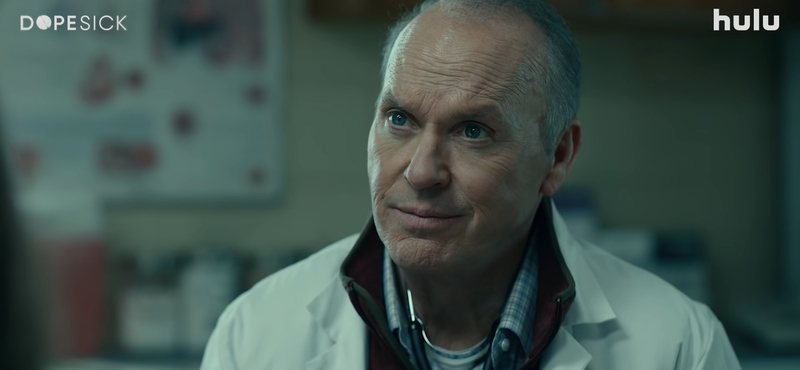 Michael Keaton bemutatja, hogyan lett gyógyszerfüggő egész Amerika