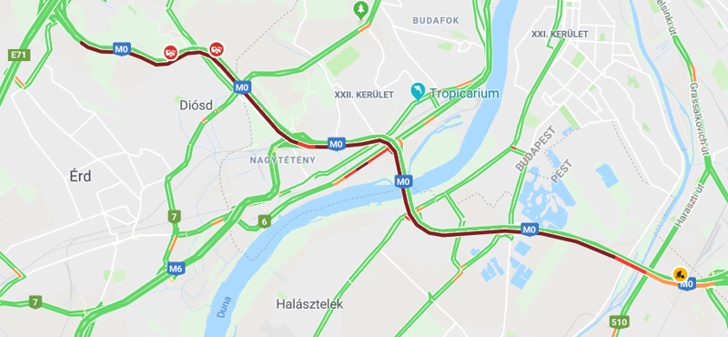 Óriási a dugó az M0-áson egy baleset miatt