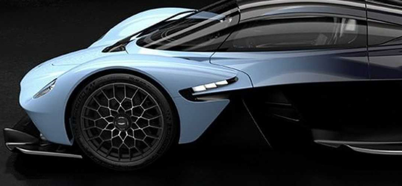 Hivatalos fotókon az Aston Martin F1-technikás közúti hibrid hiperautója