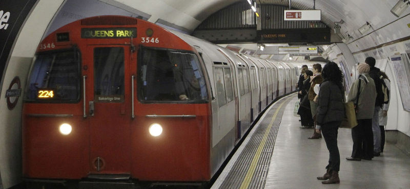 Leállt a londoni metró