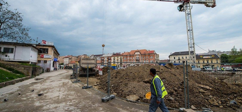 Fantasztikus timelapse videó: így alakul át a Széll Kálmán tér