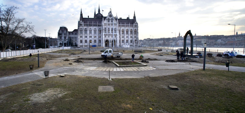 Alagutat épít a kormány a Parlamenttől a Kossuth tér alatt