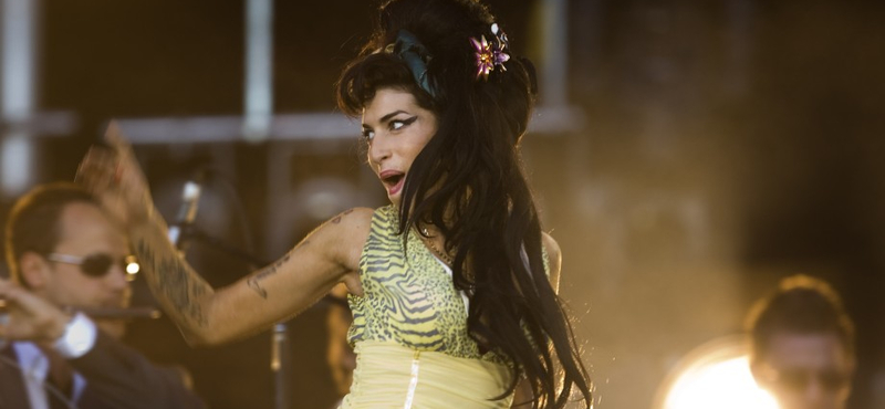 Feltámasztják Amy Winehouse-t, hologramturnét szerveznek neki