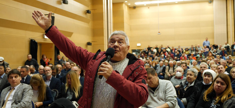 Rakják át Felcsútra, ha annyira biztonságos az akksigyár – forrtak az indulatok a debreceni lakossági fórumon