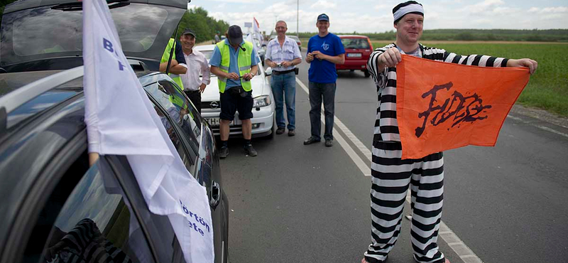 Fidesz: nem akar dolgozni, aki ma demonstrált