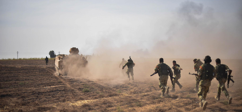 Török offenzíva - A kurd harcosok kivonultak Rász al-Ainból