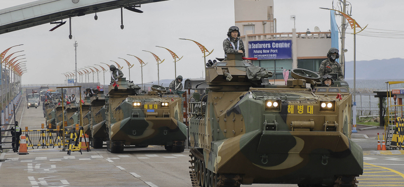 Hatalmas közös hadgyakorlatba kezdett Dél-Korea és az Egyesült Államok