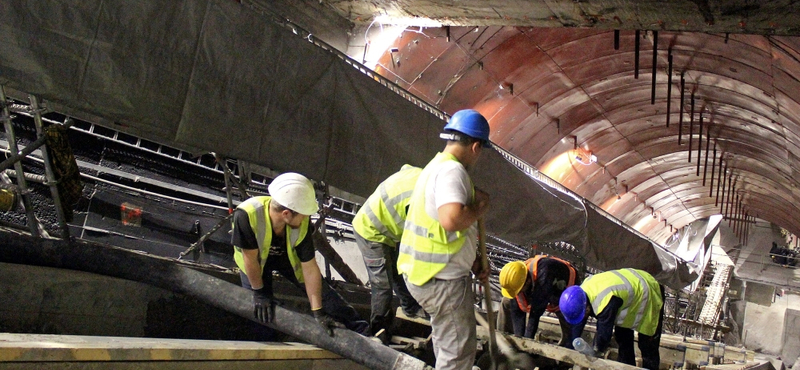 Májusban nyílnak meg az országban egyedülálló ferdepályás felvonók a 3-as metrónál