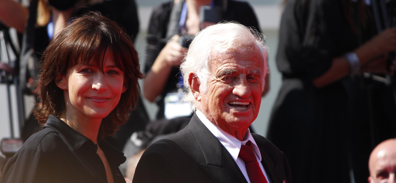 Belmondo az életműdíj mellé egy vallomást is kapott Sophie Marceau-tól