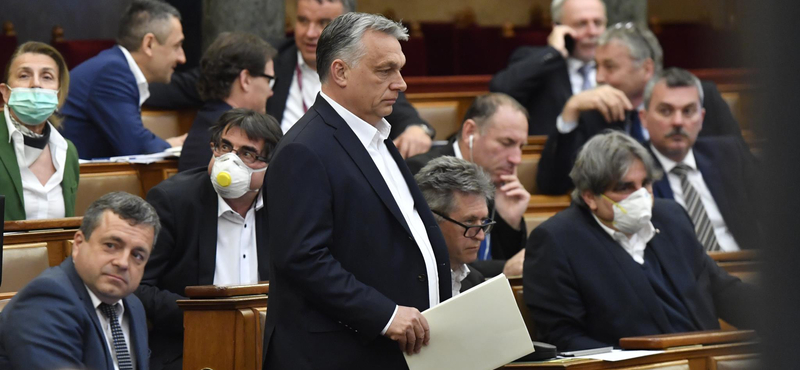 Orbán lényegében ismét különleges felhatalmazást kér