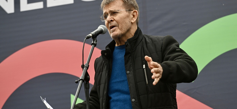 Nagy Bandó András visszavonul