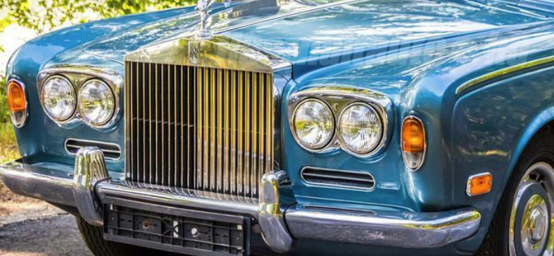 Egy új kisautó árából miénk lehet ez a ráckevei patinás Rolls-Royce