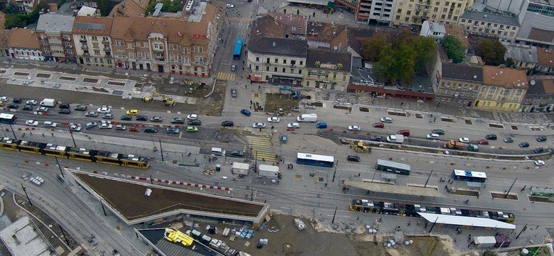 Azt ígérik, hogy enyhül a Széll Kálmán téri káosz vasárnap délutántól