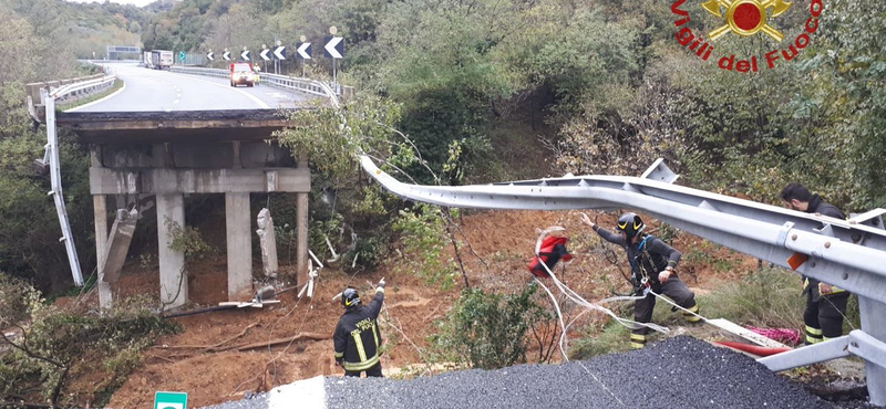 Leszakadt egy autópálya viaduktja Észak-Olaszországban – fotó