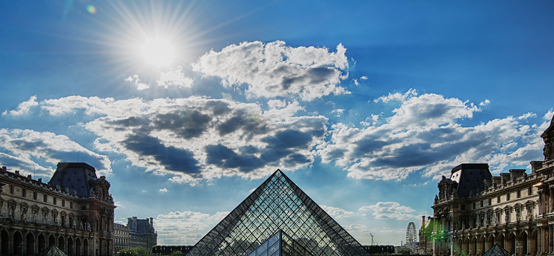 Betettek egy 37 méter hosszú részecskegyorsítót 15 méter mélyen a Louvre-ba