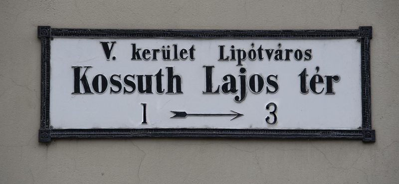 Kossuth tér 1-3. - Új évszak, új alaptörvény-módosítás