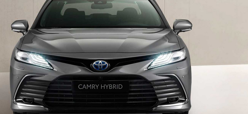 A divatterepjárók újabb áldozata a Toyota Camry