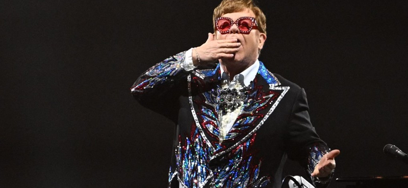 Elton John nem bírt várni, megmutatta, milyen Britney Spears első dala hat év után