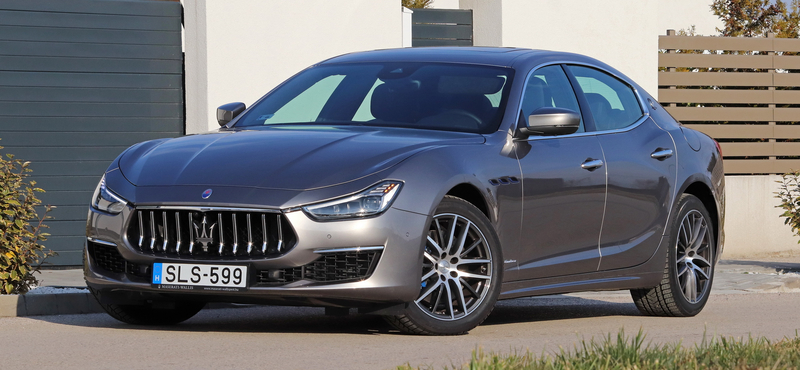 Már megint egy szentségtörés: teszten az első hibrid Maserati