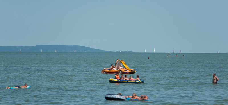 Holttestet találtak a Balatonban