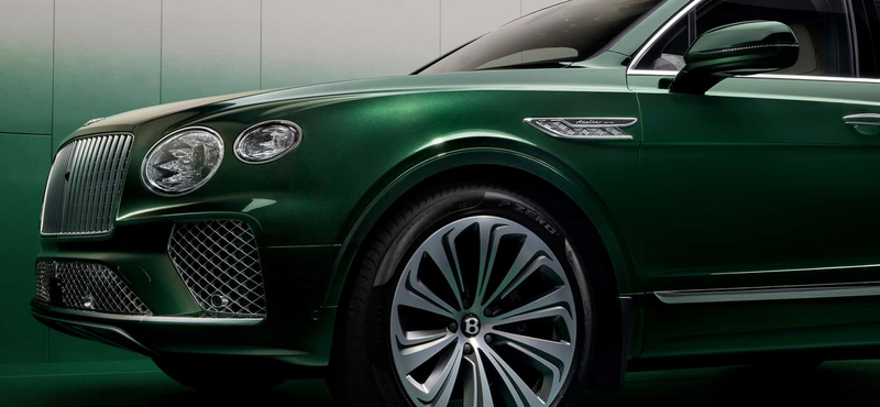 Itt a luxustól tocsogó legújabb hatalmas Bentley