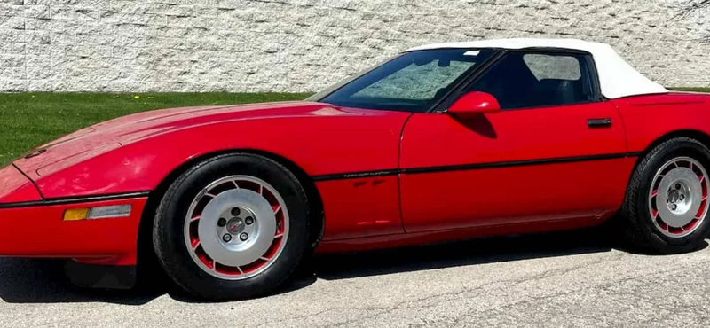 Eladó az eBayen az első elektromos Corvette, amit ráadásul a Motorola épített