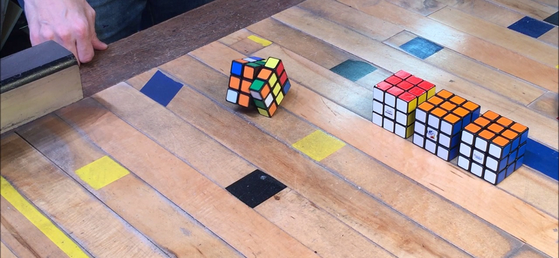 Elkészült az önmagát kirakó Rubik-kocka – videó