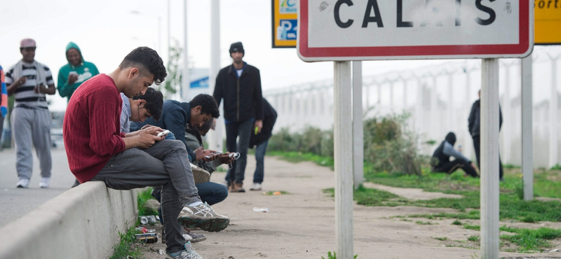 Hamarosan felépül a calais-i nagy fal