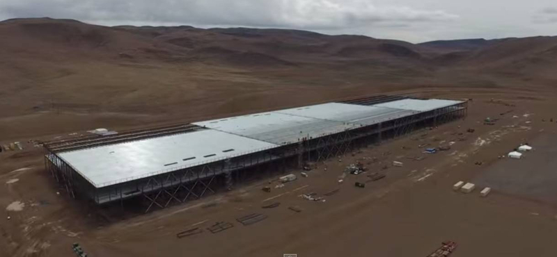 Videó: Gigantikus akkugyárat épít a Tesla Nevadában